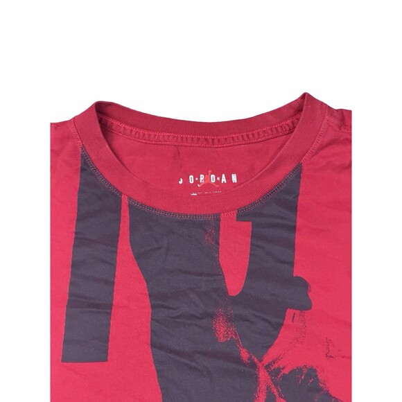 Nike Chicago Bulls Michael Jordan T Shirt Mens XL Red Jumping NBA Basketball - Picture 3 of 8